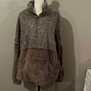 Sherpa quarter zip size Large